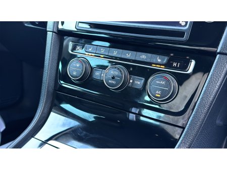 2016 Volkswagen Golf - thumbnail 17