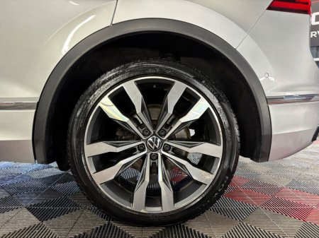 2023 Volkswagen Tiguan - thumbnail 16