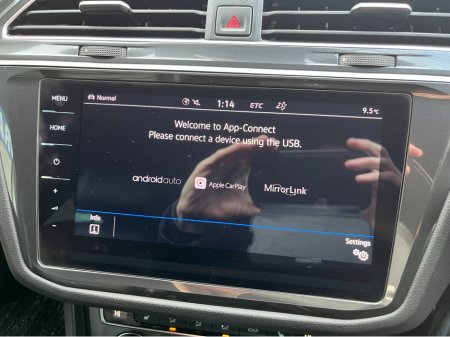 2020 Volkswagen Tiguan - thumbnail 25