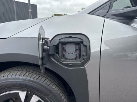 2025 Toyota bZ4X - photo 6