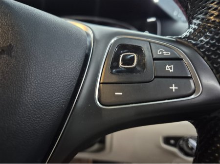 2019 Mercedes-Benz E Class 200 D AMG 4DR AUTO €29,950 thumbnail