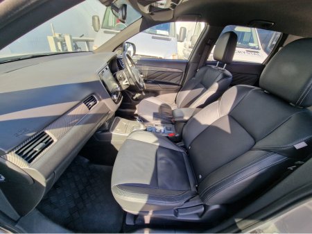 2019 Mitsubishi Outlander - thumbnail 25