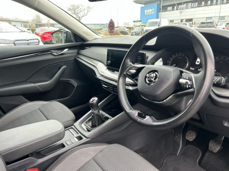 2022 Skoda Octavia - thumbnail 6