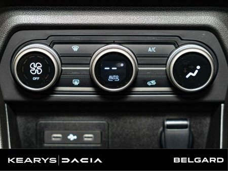 2026 Dacia Jogger TCe 110 Expression DEMO €30,510 thumbnail