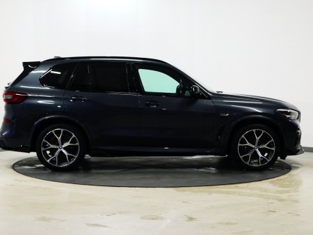 2022 BMW X5 *41* XDRIVE45E M SPORT AUTO €59,800 thumbnail
