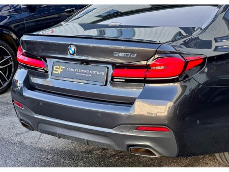 2023 BMW 5 Series - thumbnail 5