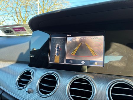 2017 Mercedes-Benz E Class - thumbnail 10