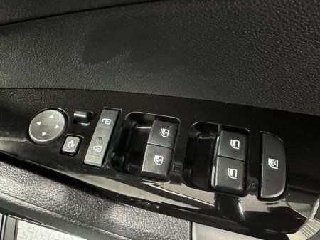 2023 Kia Sportage - thumbnail 22