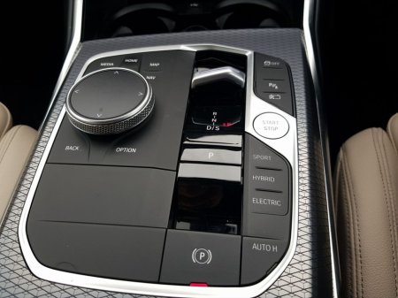 2026 BMW 3 Series - thumbnail 10