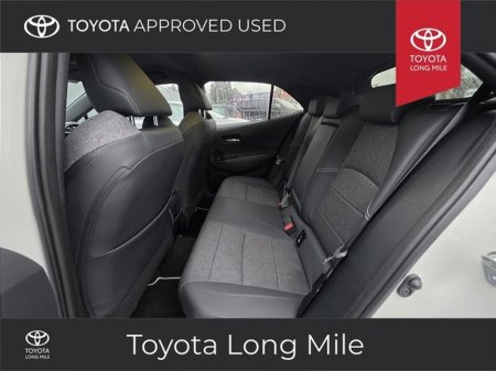 2025 Toyota Corolla 1.8 Hybrid Luna Sport 5dr €33,949 thumbnail