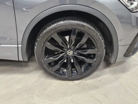 2024 Volkswagen Tiguan Allspace TIGUAN R-LINE 2.0TDI DSG 150HP thumbnail