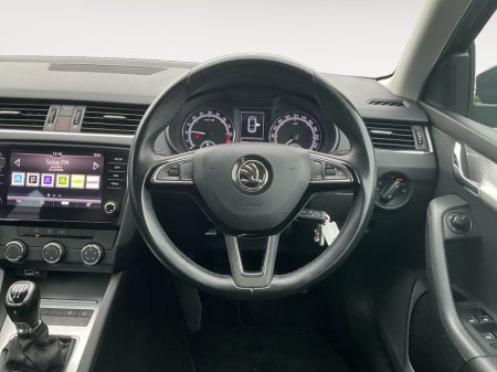 2020 Skoda Octavia AMBITION 1.6 TDI 115HP 4DR €20,500 thumbnail