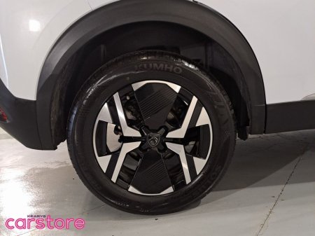 2024 Peugeot 2008 - thumbnail 14