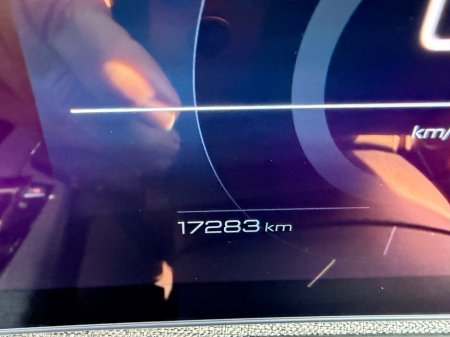 2025 Peugeot 5008 - thumbnail 8