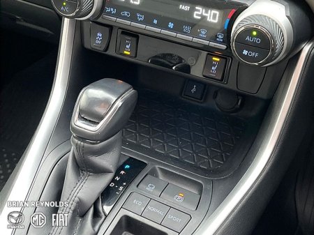 2021 Toyota Rav4 2.5 Hybrid Platinum 2WD €33,950 thumbnail