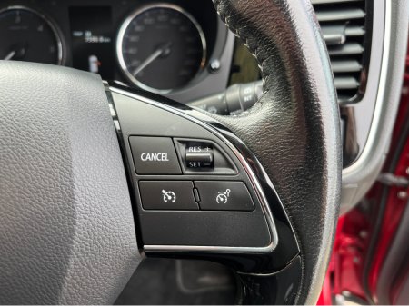 2018 Mitsubishi Outlander - thumbnail 24