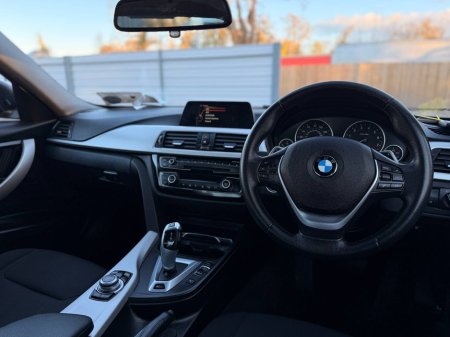 2017 BMW 3 Series - thumbnail 46