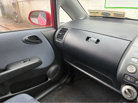 2006 Honda Jazz 1.2 SPORT 5DR S COOL €1,450 thumbnail