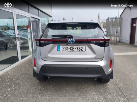 2023 Toyota Yaris Cross - thumbnail 8