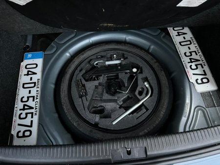 2004 Volkswagen Golf 1.6 COMFORT 5DR 102BHP €3,950 thumbnail