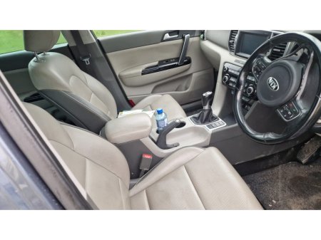 2017 Kia Sportage PLATINUM S 5DR €11,950 thumbnail