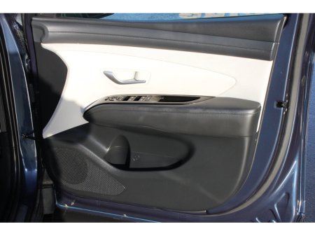 2025 Hyundai Tucson Tucson FL 2WD Platinum PHEV Auto €46,950 thumbnail