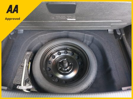 2018 Volkswagen Golf 1.2 TSI AUTOMATIC 7.5 FACELIFT ONLY 51,697kms CLIMATE CONTROL REVERSE CAMERA LED HEADLIGHTS FACTORY IMMOBILISER TOUCHSCREEN MULTIMEDIA SYSTEM CRUISE CONTROL STOP START TECHNOLOGY 2 YEARS NCT 1YR TAX €18,949 thumbnail