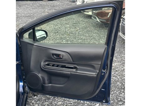 2019 Toyota Aqua - thumbnail 13