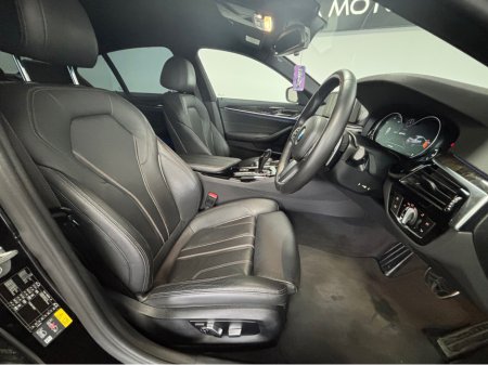 2018 BMW 5 Series - thumbnail 14