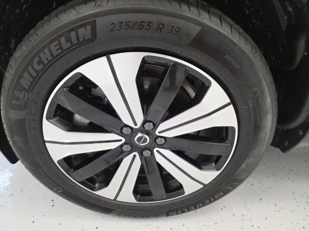 2025 Volvo XC60 - thumbnail 8