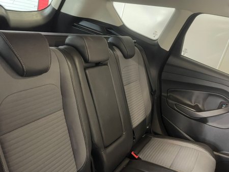 2017 Ford Kuga - thumbnail 7