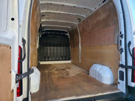 2022 Renault Master FWD LM35 BLUE DCI 150 B €17,500 thumbnail