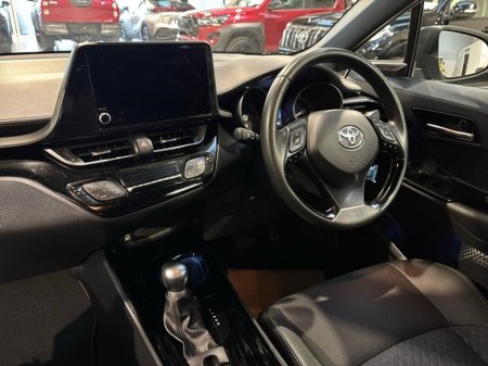 2023 Toyota C-HR HYBRID SPORT 4DR AUTO €30,450 thumbnail