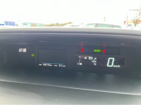 2018 Toyota Prius+ - thumbnail 20