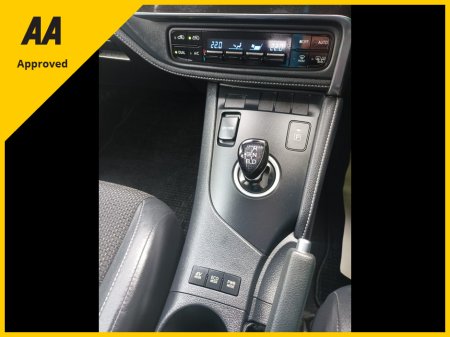 2016 Toyota Auris 1.8 PETROL HYBRID HALF LEATHER INTERIOR IMMACULATE INSIDE WITH ONLY 27,404kms COMPREHENSIVE SERVICE HISTORY (10 STAMPS) REVERSE CAMERA TOUCH SCREEN RADIO APPLE CARPLAY&ANDROIDAUTO FACTORY IMMOBILISER €16,795 thumbnail