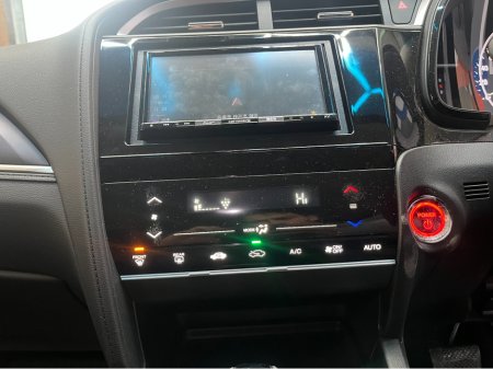 2022 Honda Shuttle €17950! 2022 HONDA SHUTTLE HYBRID SENSING 1.5 / CRUISE CONTRO / REVERSECAMERA €17,950 thumbnail