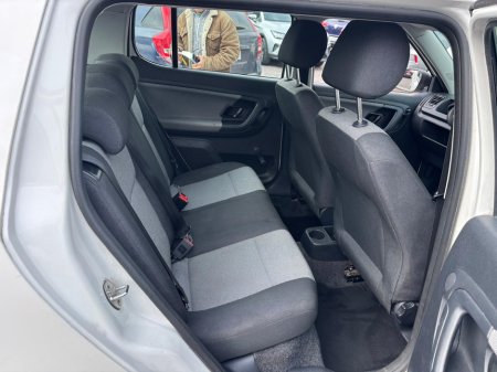 2015 Skoda Fabia - thumbnail 3