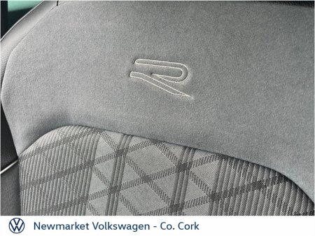 2021 Volkswagen Tiguan - thumbnail 40