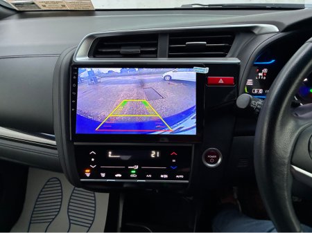 2015 Honda Fit 1.5i Petrol Hybrid Automatic S Model €11,950 thumbnail