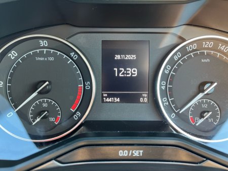 2019 Skoda Superb - thumbnail 15