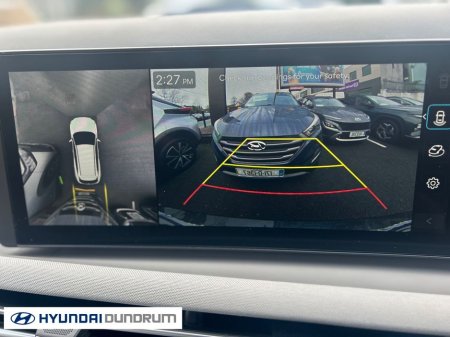 2025 Hyundai Tucson Platinum Phev Auto 2WD €48,950 thumbnail