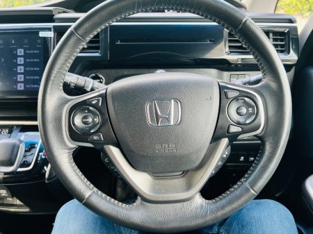2019 Honda Stepwagon - thumbnail 24