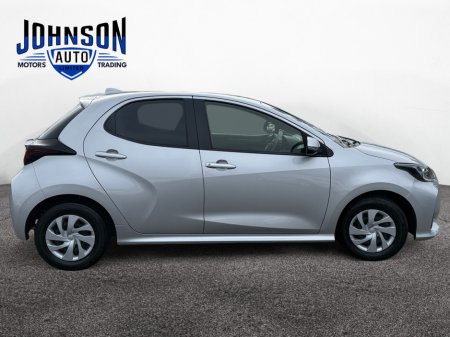 2020 Toyota Yaris - thumbnail 6