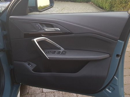 2025 BMW iX2 - thumbnail 21