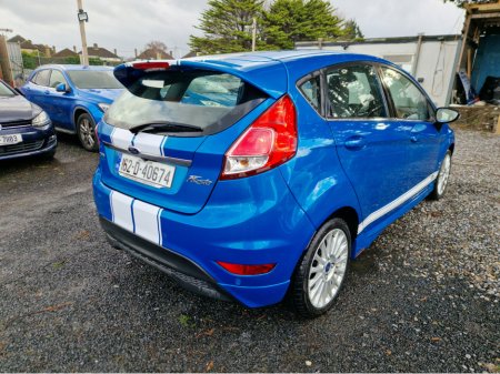 2016 Ford Fiesta 1.0l petrol Auto | High spec €11,450 thumbnail