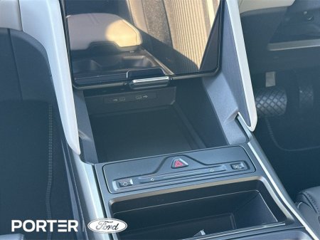 2026 Ford Capri - thumbnail 18