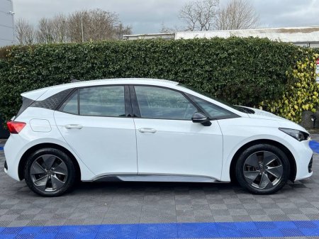 2023 Cupra Born V1 58KWH // VERY LOW MILEAGE // ADAPTIVE CRUISE CONTROL // HEATED STEERING WHEEL €23,900 thumbnail