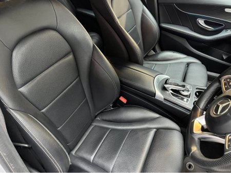 2017 Mercedes-Benz C Class 2017 MERCEDES-BENZ C220D LAUREUS EDITION 2.2 AUTOMATIC / CRUISE CONTROL / REVERSE CAMERA / ELECTRIC MEMORY & HEATED SEATS / PADDLE SHIFTERS / AMBIENT LIGHTS AND MORE thumbnail