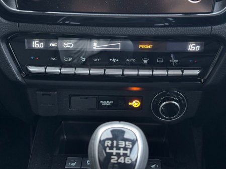 2025 Isuzu D-MAX V-CROSS DCB €48,851 thumbnail