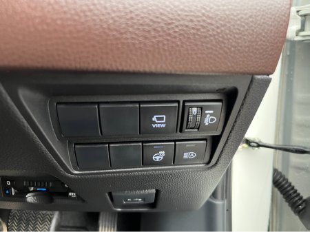 2021 Toyota Yaris Cross Z HYBRID AUTOMATIC 1.5 PETROL //HIGH SPEC//HALF LEATHER HEATED SEATS//HEATED STEERING WHEEL//360 PARKING CAMERAS// €22,950 thumbnail